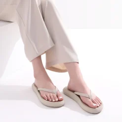 Arch Support Flip Flops