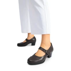 Ascenelle Arch Support Block Mary Jane Pumps