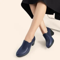 Ascenelle Comfortable Round Toe Block Heel Pumps