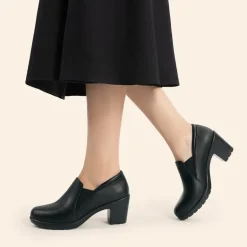 Ascenelle Comfortable Round Toe Block Heel Pumps