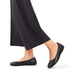 Ascenelle Comfortable Round Toe Ballet Flats