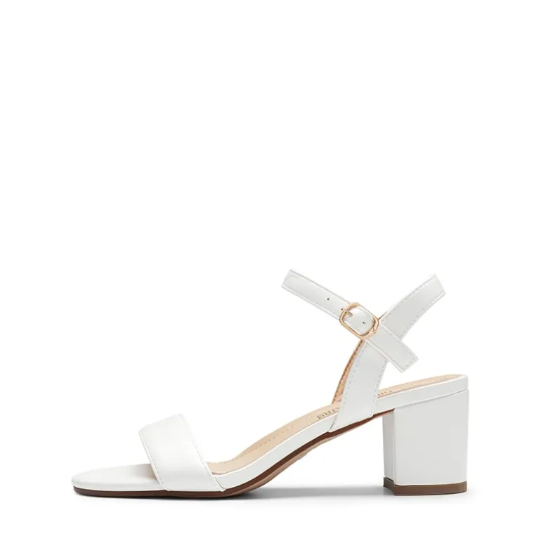 Ascenelle One Strap Open-Toe Chunky Sandals