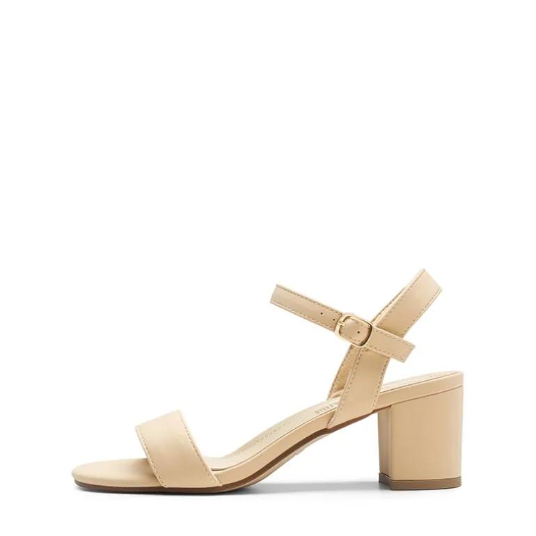 Ascenelle One Strap Open-Toe Chunky Sandals