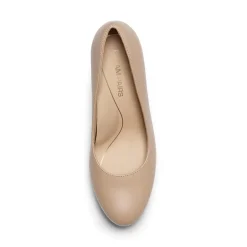 Ascenelle Round-Toe Arch Support Block Heel Pumps
