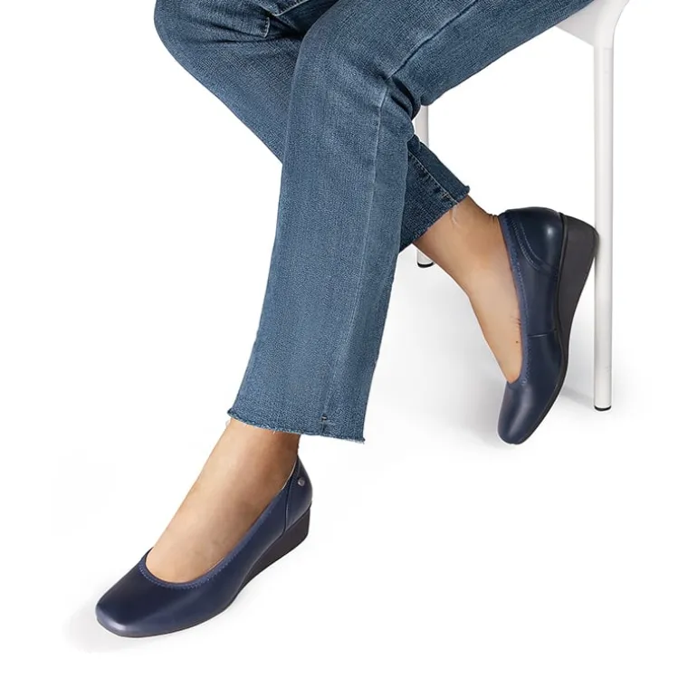 Ascenelle Square Toe Low Wedge Dress Pumps