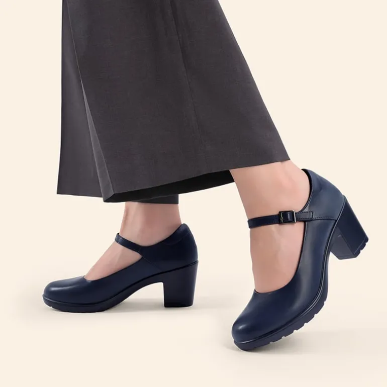Ascenelle Wide-Toe Classic Mary Jane Pumps