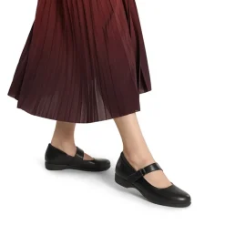 Ascenelle Wide-Toe Comfort Chic Flats