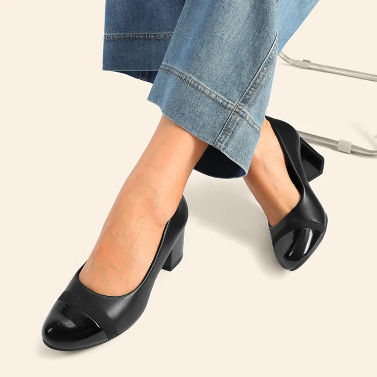 Ascenelle Wide-Toe Non-slip Arch Support Cushioned Pumps