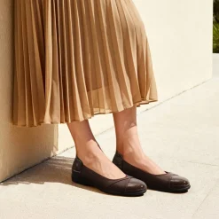 Ascenelle Women’s Comfortable Flats with Arch Support