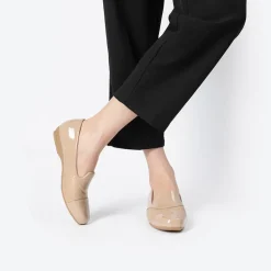 Ascenelle Women’s Wide Fit Elastic Loafers