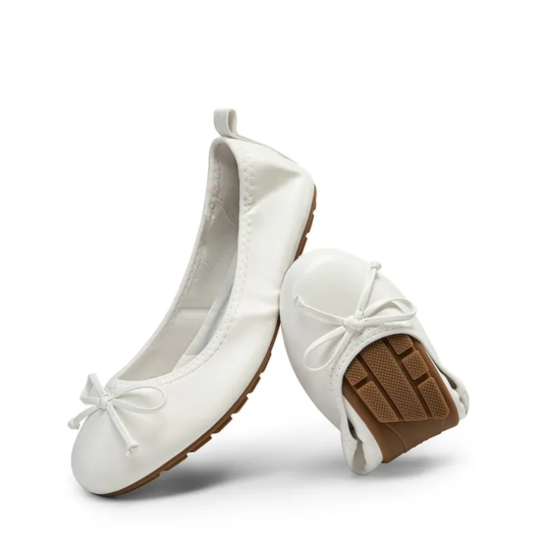 Ascenelle Women’s Wide-Toe Ballet Flats with Arch Support