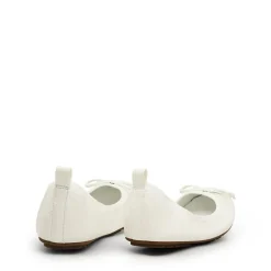 Ascenelle Women’s Wide-Toe Ballet Flats with Arch Support