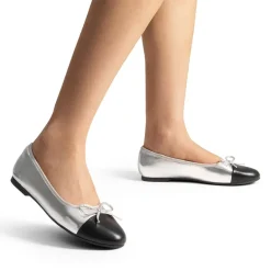 Bow Dual-tone Cap Toe Flats