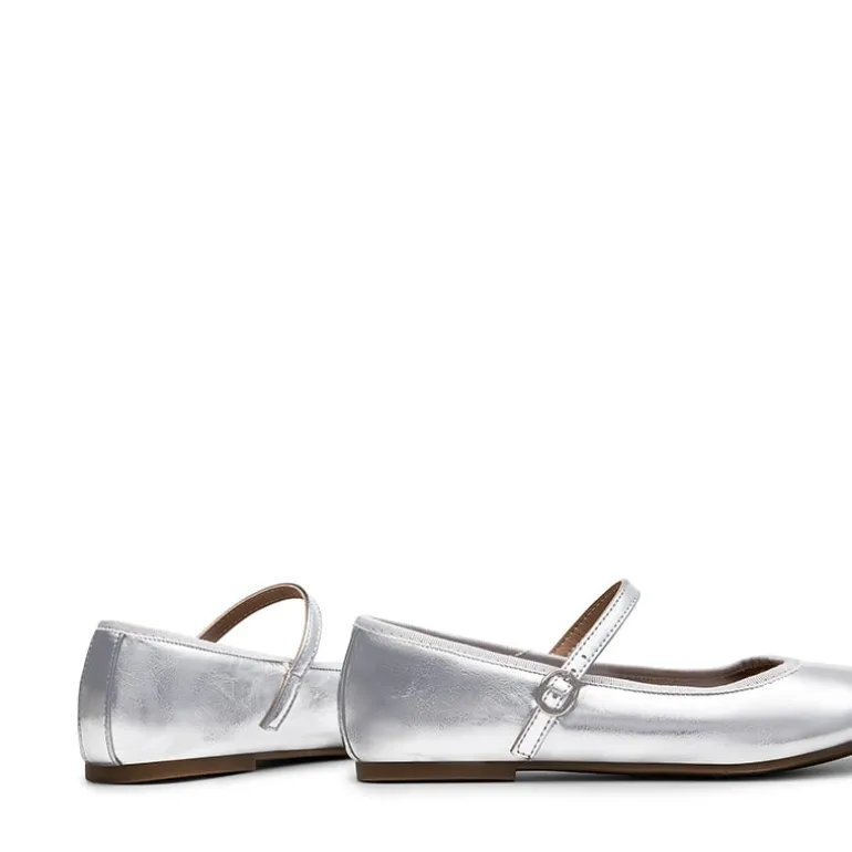 Buckle Round Toe Mary Jane Flats