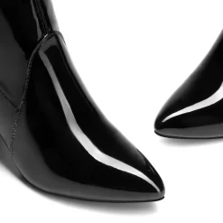 Chic Chunky Heel Ankle Boots