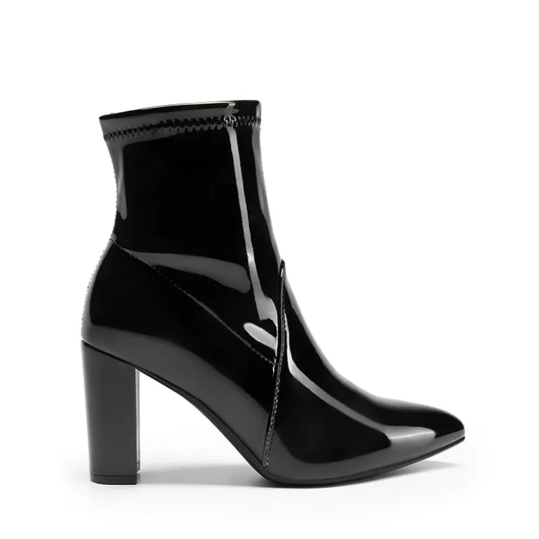 Chic Chunky Heel Ankle Boots