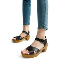 Chunky Criss Cross Platform Sandals