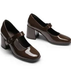 Chunky Mary Jane Pumps