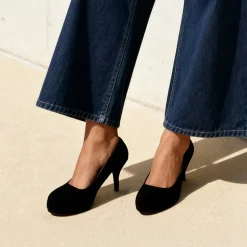 Classic Closed Toe 3 Inch Heels Pumps