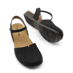 Closed Toe Arch Support Sandals