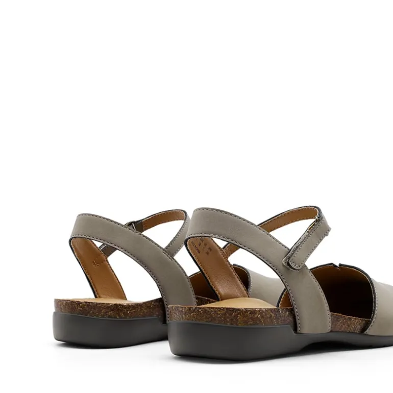 Closed Toe Arch Support Sandals