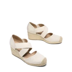 Closed-Toe Criss Cross Espadrille Sandals