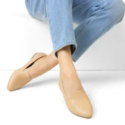 Comfortable Pointed Toe Slip On Loafers