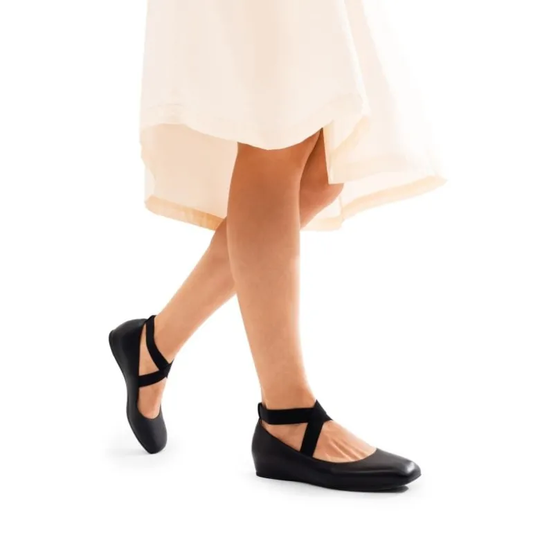 Criss Cross Elastic Ankle Strap Flats