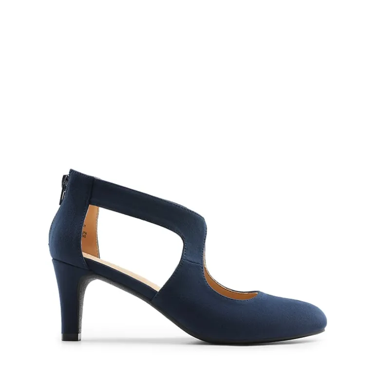 Cutout Pointy Toe Kitten Heel Pumps