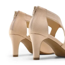 Cutout Pointy Toe Kitten Heel Pumps