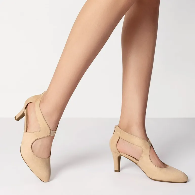 Cutout Pointy Toe Kitten Heel Pumps
