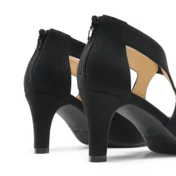 Cutout Pointy Toe Kitten Heel Pumps