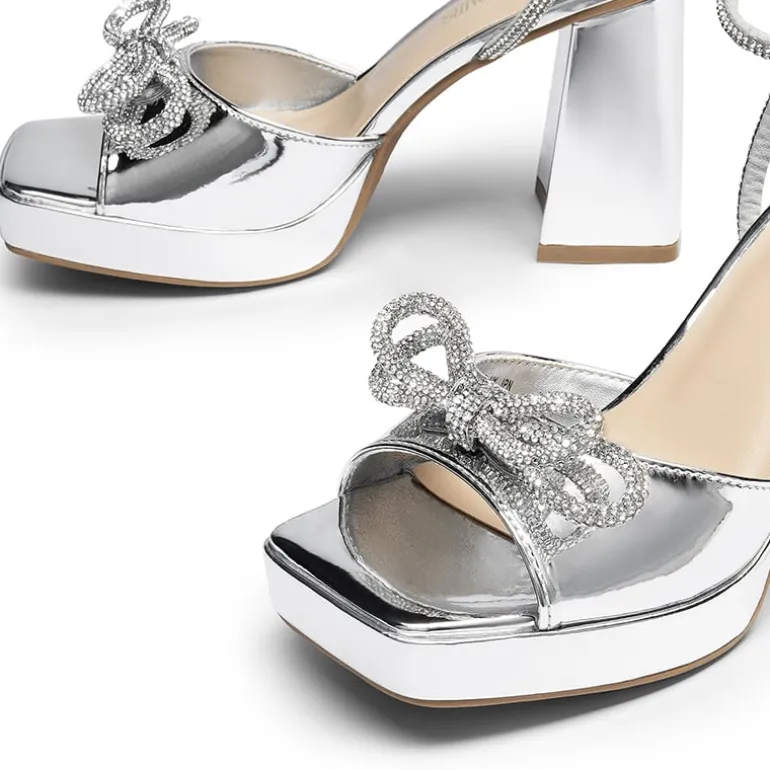 Double Bowknots Rhinestone Chunky Sandals