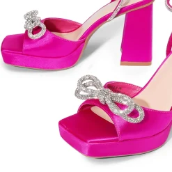 Double Bowknots Rhinestone Chunky Sandals