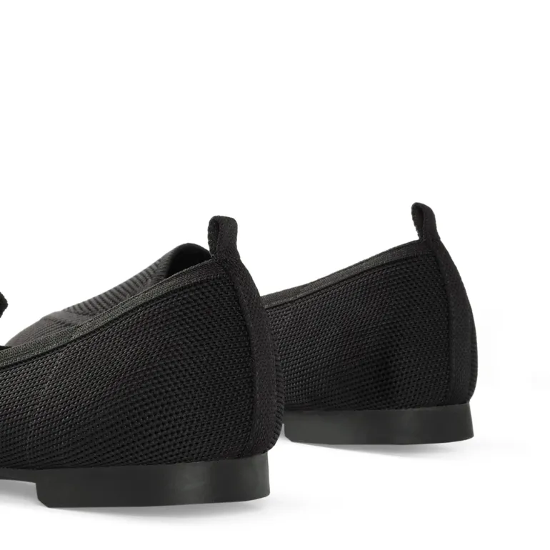 Flexible Pointed Toe Sustainable Loafers