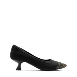 Knitted Pointed-Toe Kitten Heels