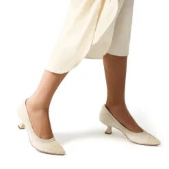 Knitted Pointed-Toe Kitten Heels