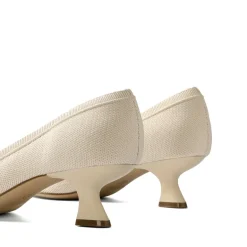 Knitted Pointed-Toe Kitten Heels