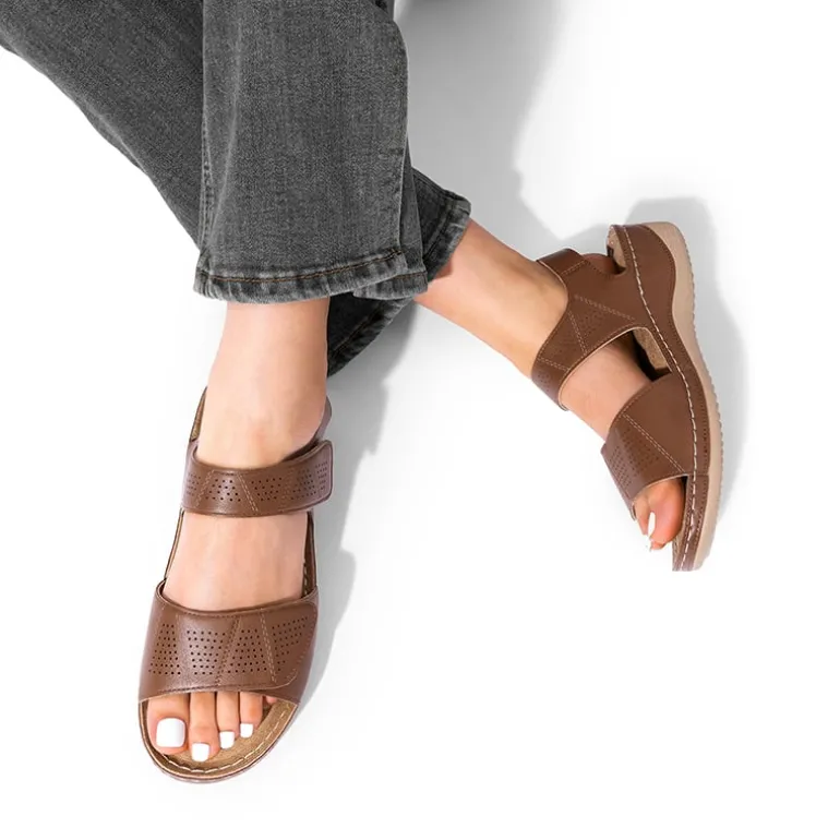 Lightweight Hook-and-loop Straps Sandals