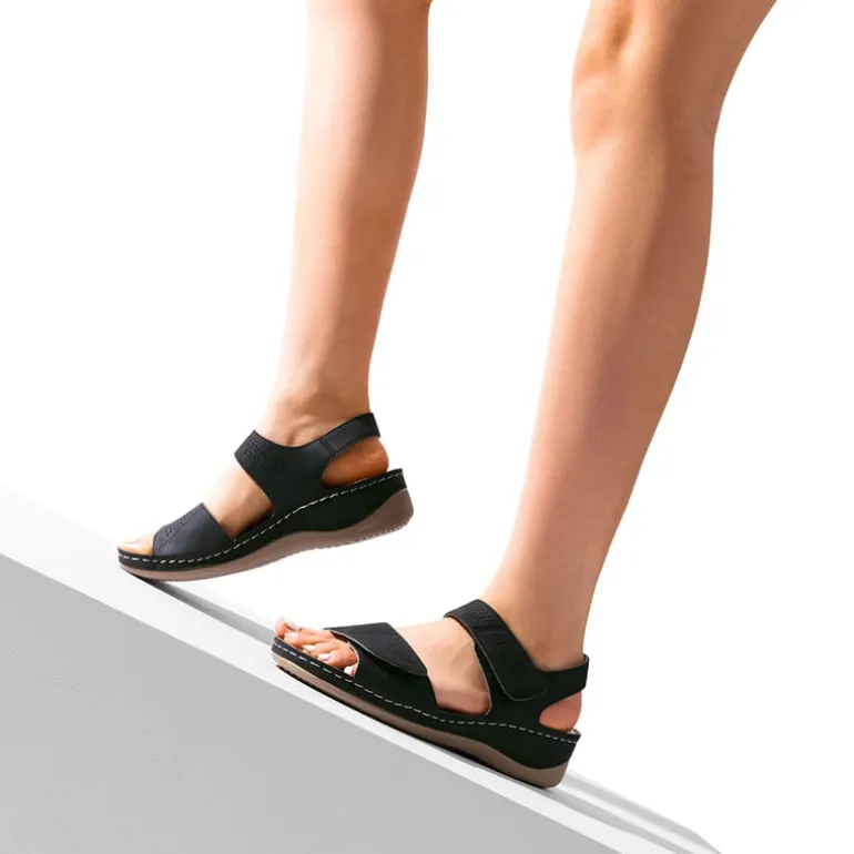 Lightweight Hook-and-loop Straps Sandals