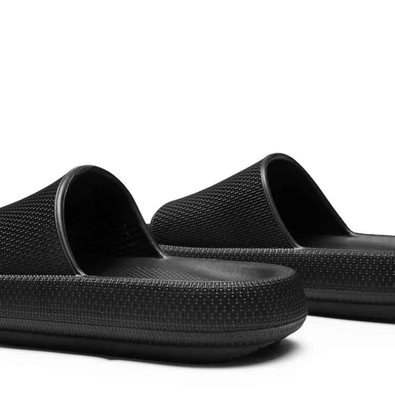 Lightweight Responsive Footbed Slippers