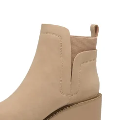 Lug Outsole Pull-On Chelsea Boots
