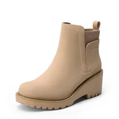 Lug Outsole Pull-On Chelsea Boots