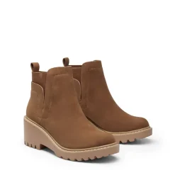 Lug Outsole Pull-On Chelsea Boots