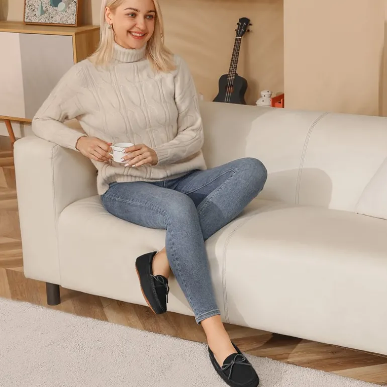 Moccasin Slippers with Faux Fur