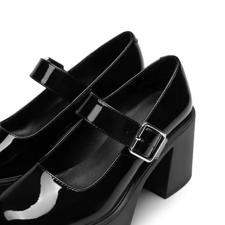 Platform Mary Jane Pumps