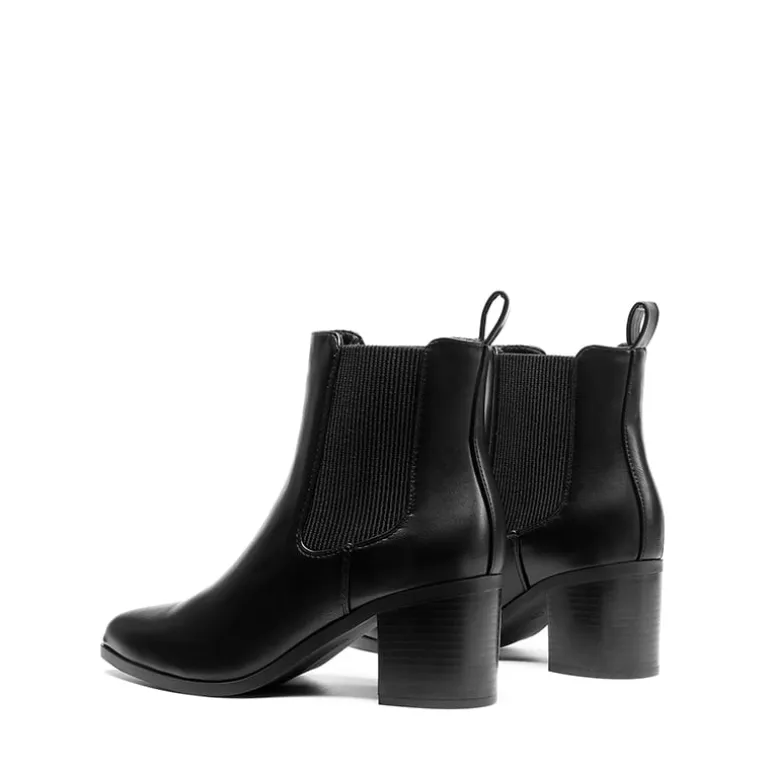 Pointed Toe Chelsea Ankle Boots