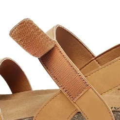 Round-Toe Low Heel Wedge Sandals