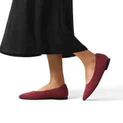 Simplistic Machine Washable Flats