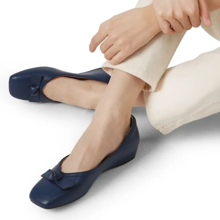 Square Toe Low Wedge Bow Flats